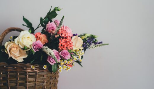 basket, flower wallpaper, flowers, roses, floral arrangement, flower arrangement, flower basket, woven basket, flower background, bloom, blossom, nature, bouquet, decoration, beautiful flowers, flora, rose wallpaper