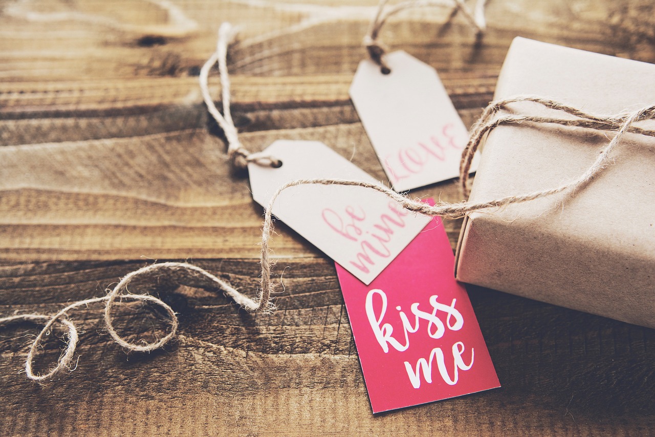 wooden, table, gift, wrap, tag, brown table, brown gift, gift, tag, tag, tag, tag, tag