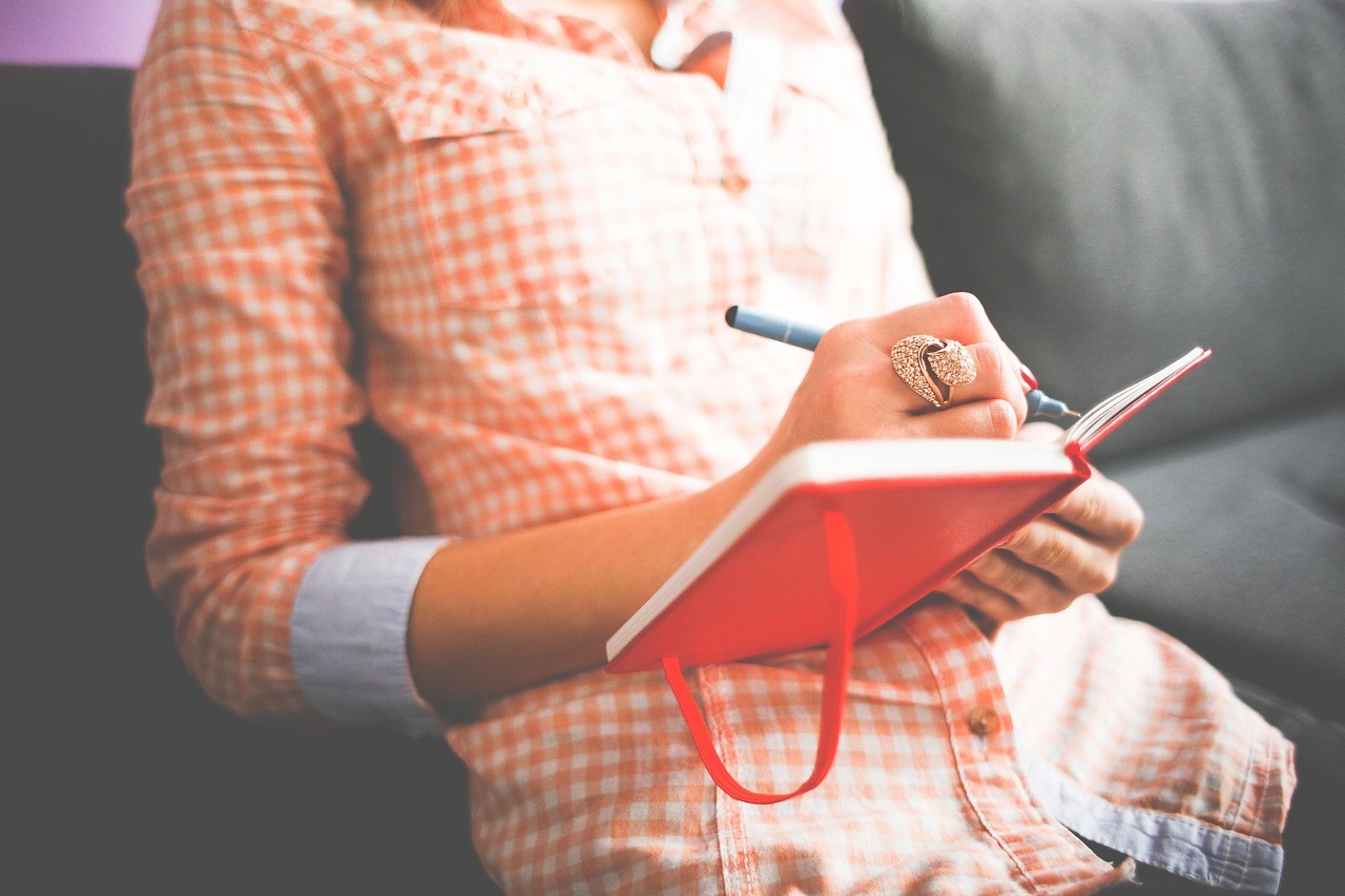 female, diary, journal, write, beautiful, inspire, create, sketch, contemplate, girl, think, inspiration, plan, schedule, creative