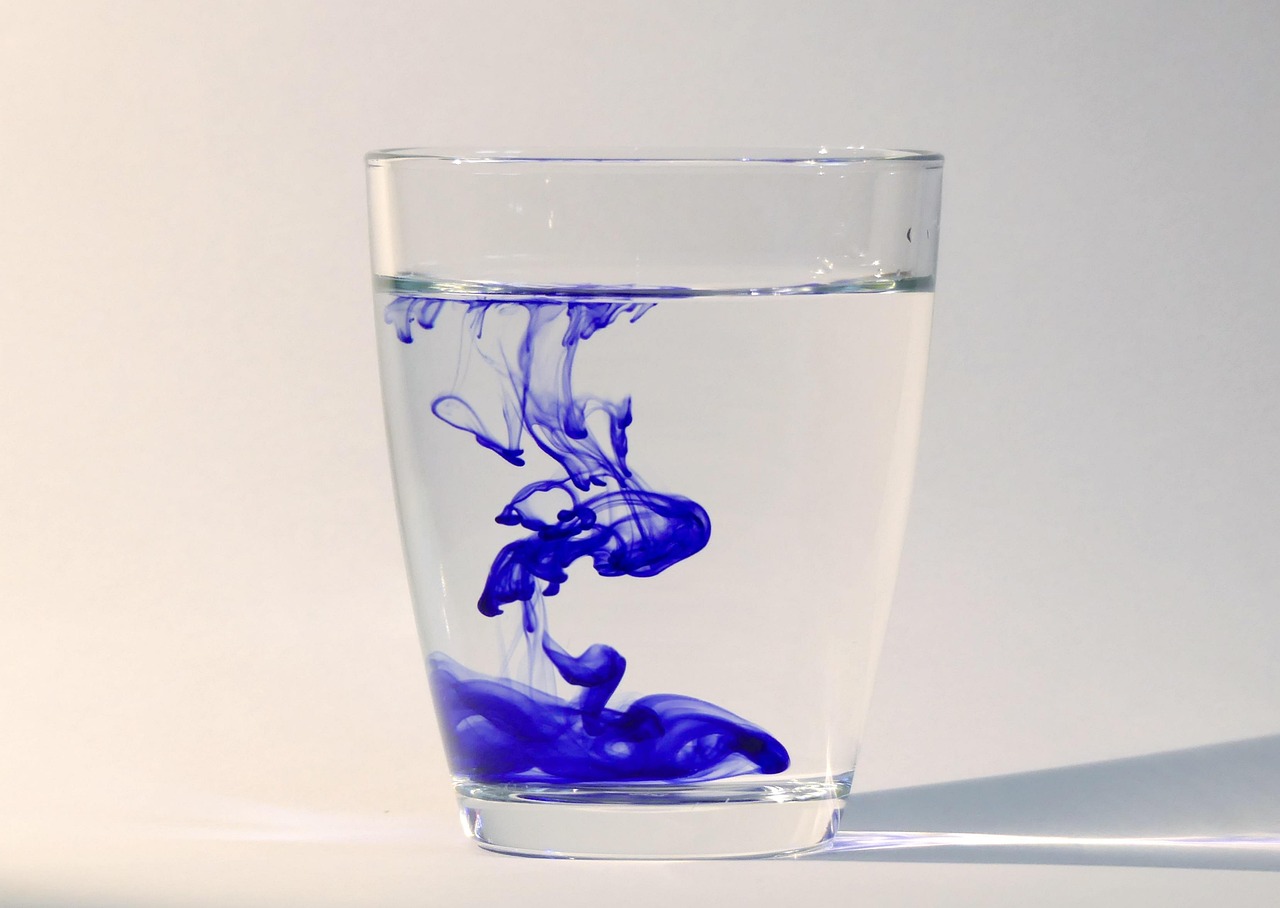 ink, water, water glass, liquid, drops, flow, fluid, splash, drops in the water, coloured, wet, waterdrop, colour, blue ink, ink in water, ink drops, vortex ring, eddy cascade, vortex rings, inkjet cartridges, dye, droplets, diffusion, whirl, mix, nature, mixture, colored water, color in the water