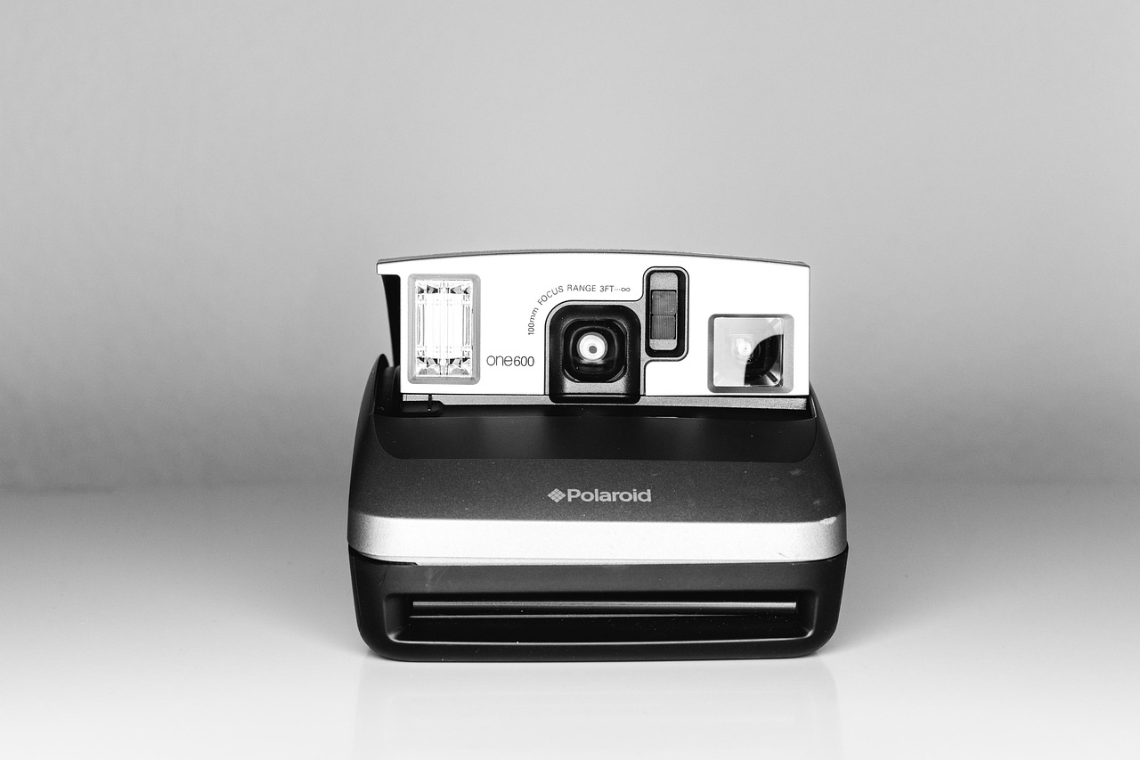 camera, photography, vintage, analog, film, photo, retro, polaroid, instant, instant camera, instax, fujifilm