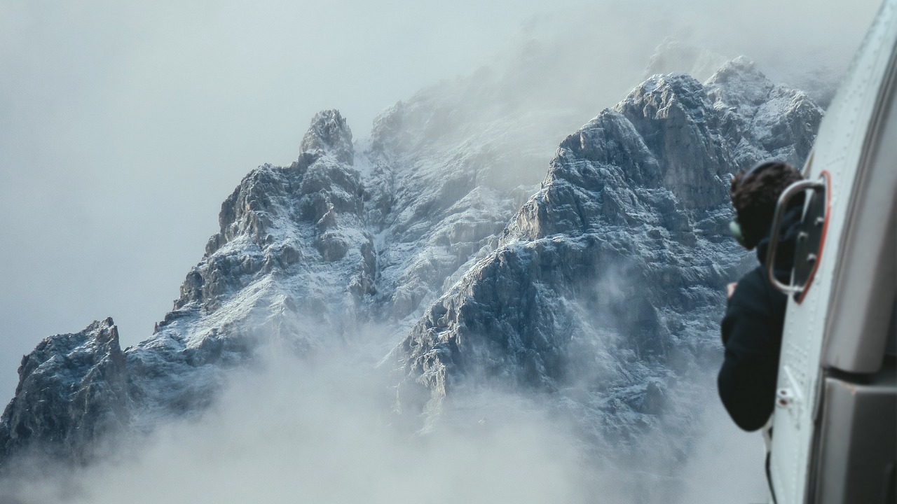 helicopter, nature, mountains, morning mist, flight, fog, foggy, flying, aircraft, mountain rescue, rescue helicopter, mountain rescue service, snow
