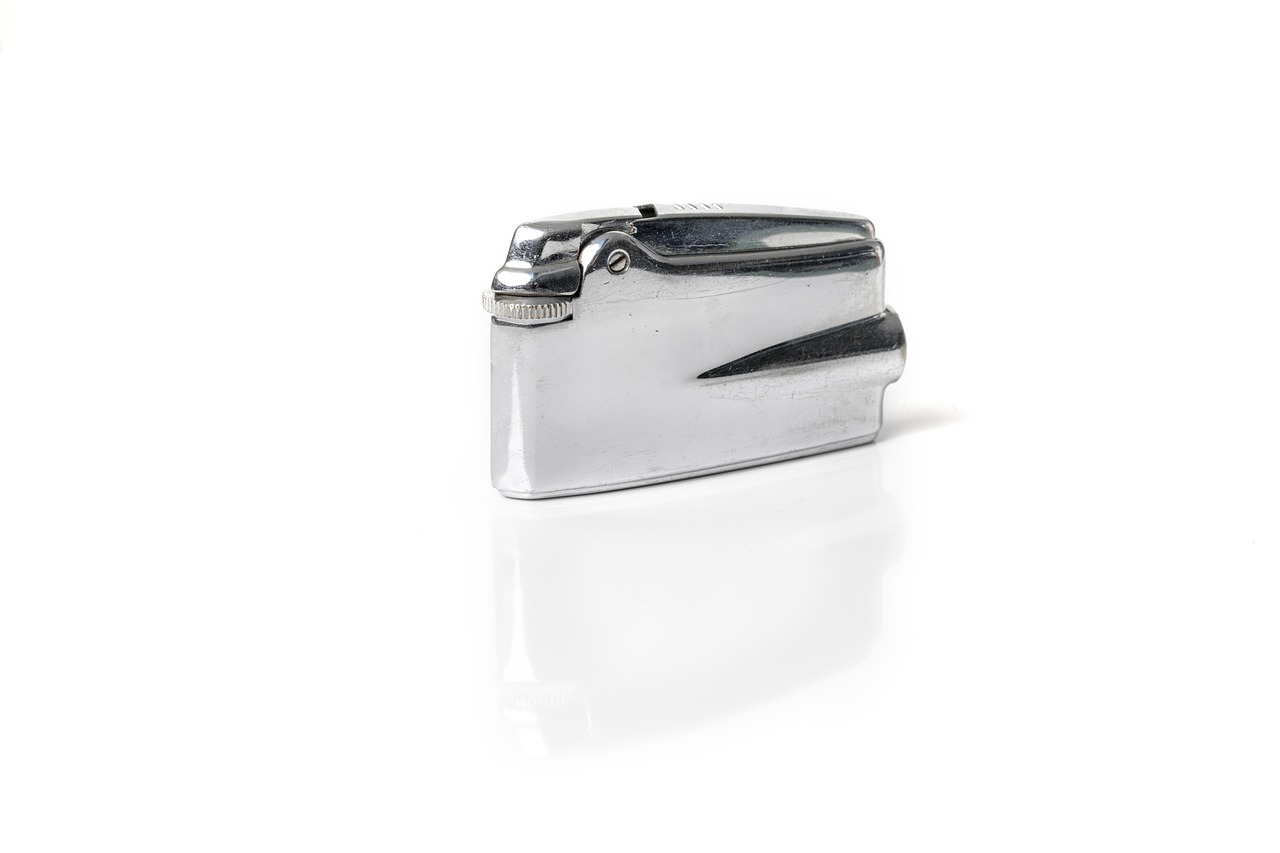 lighter, metal, close-up, refillable, ronson, varaflame, style table