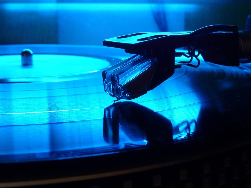 vynil, pickup head, cartridge, vynil, vynil, vynil, vynil, vynil